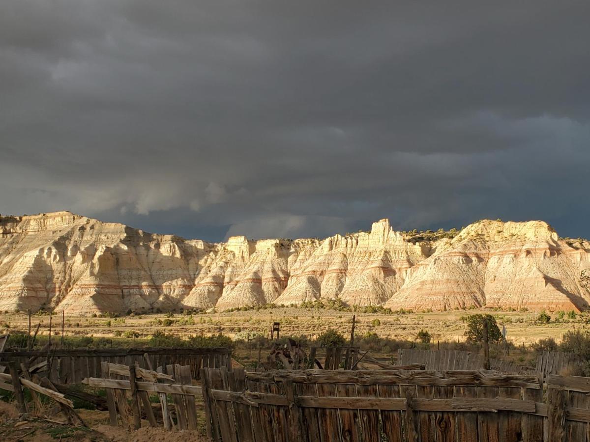 Log Cottages At Bryce Canyon #1 Cannonville Exterior photo